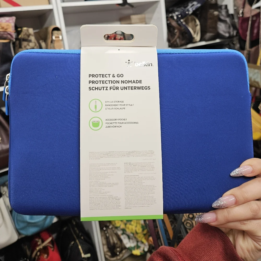 Belkin tablet sleeve nwt